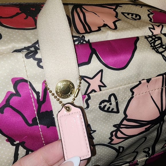 Coach Kyra Poppy Graffity - Picture 5 of 9